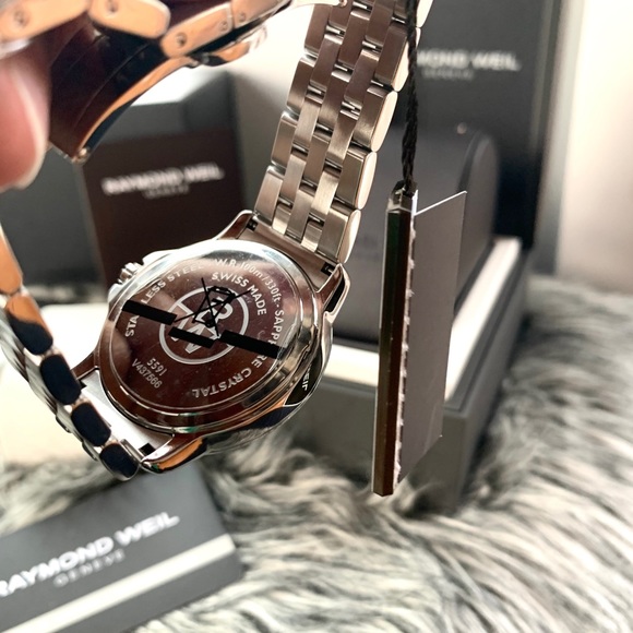 NWT authentic Raymond Weil Tango silver watch - Picture 7 of 7